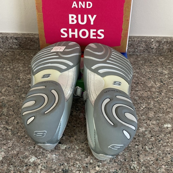 Skechers NEW NIB Sportie Chakra model 11423/silver & taupe sz 7 athletic shoes - Picture 9 of 16